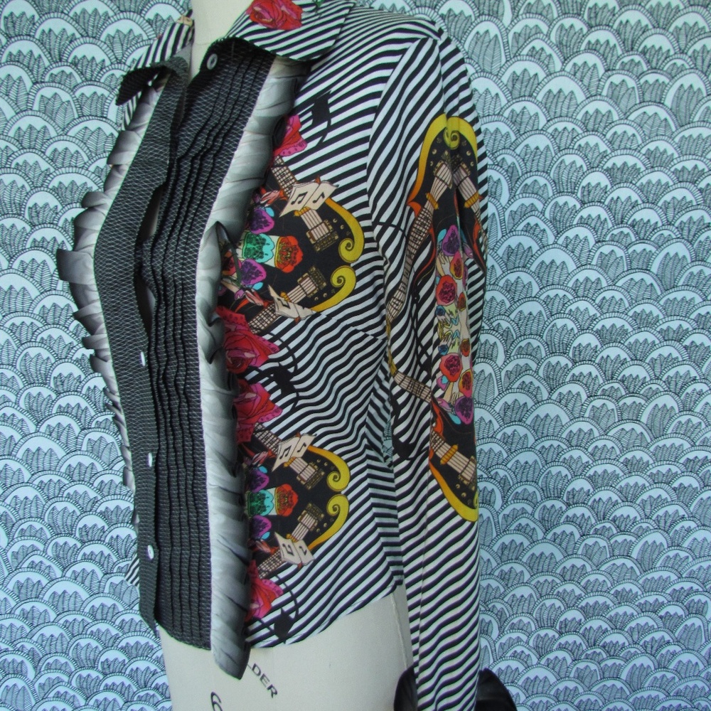 BASSO & BROOKE Runway Colorful Ruffle Button Down